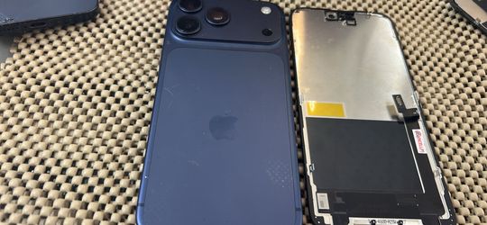 iPhone 17 ProMax Screen
