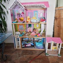 Free Barbue Doll House