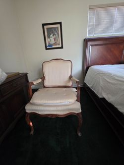 Pair of Queen Anne Style Chairs – Good Condition (Set of 2)