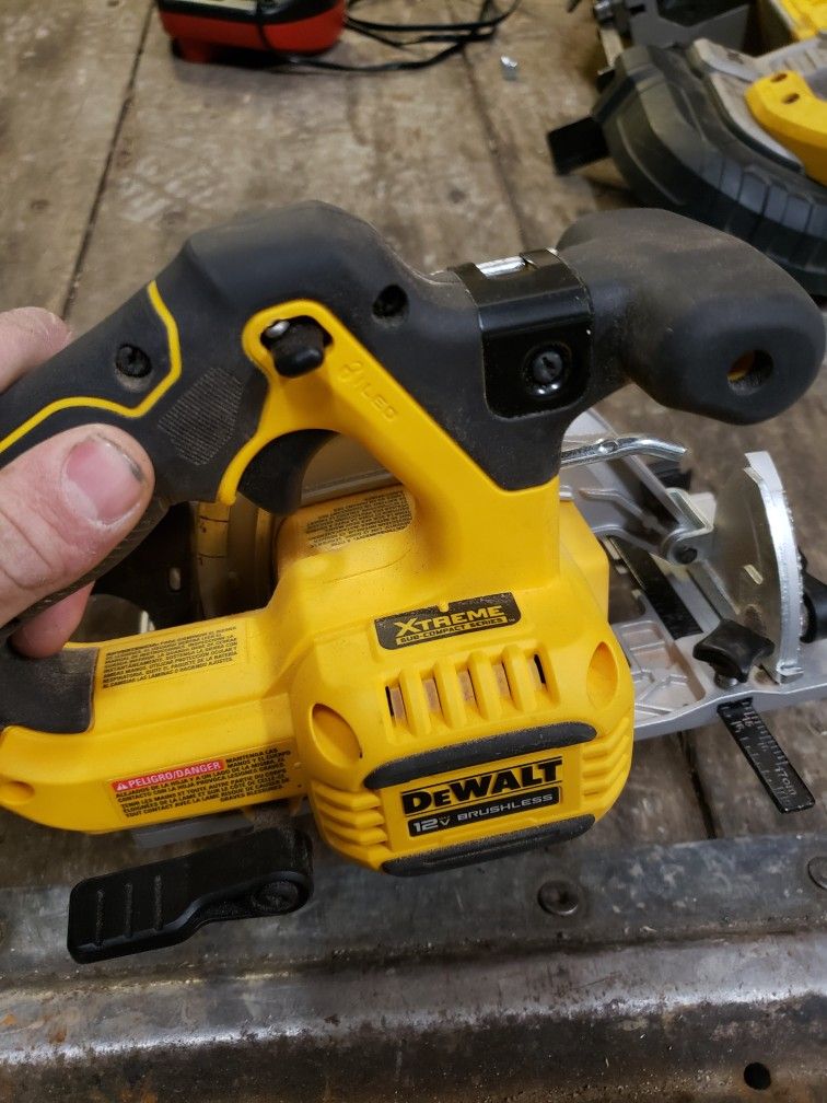 Dewalt 12v Xtreme 5 3/8" Circular Saw for Sale in Paulsboro, NJ OfferUp