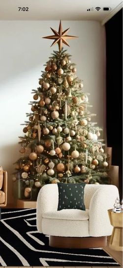 7’ Pre-Lit Christmass Tree Bundle – Includes Stand, Velvet Skirt & 2 Bags of Ornaments!