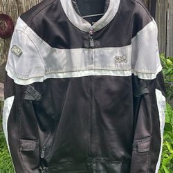Motorcycle jacket