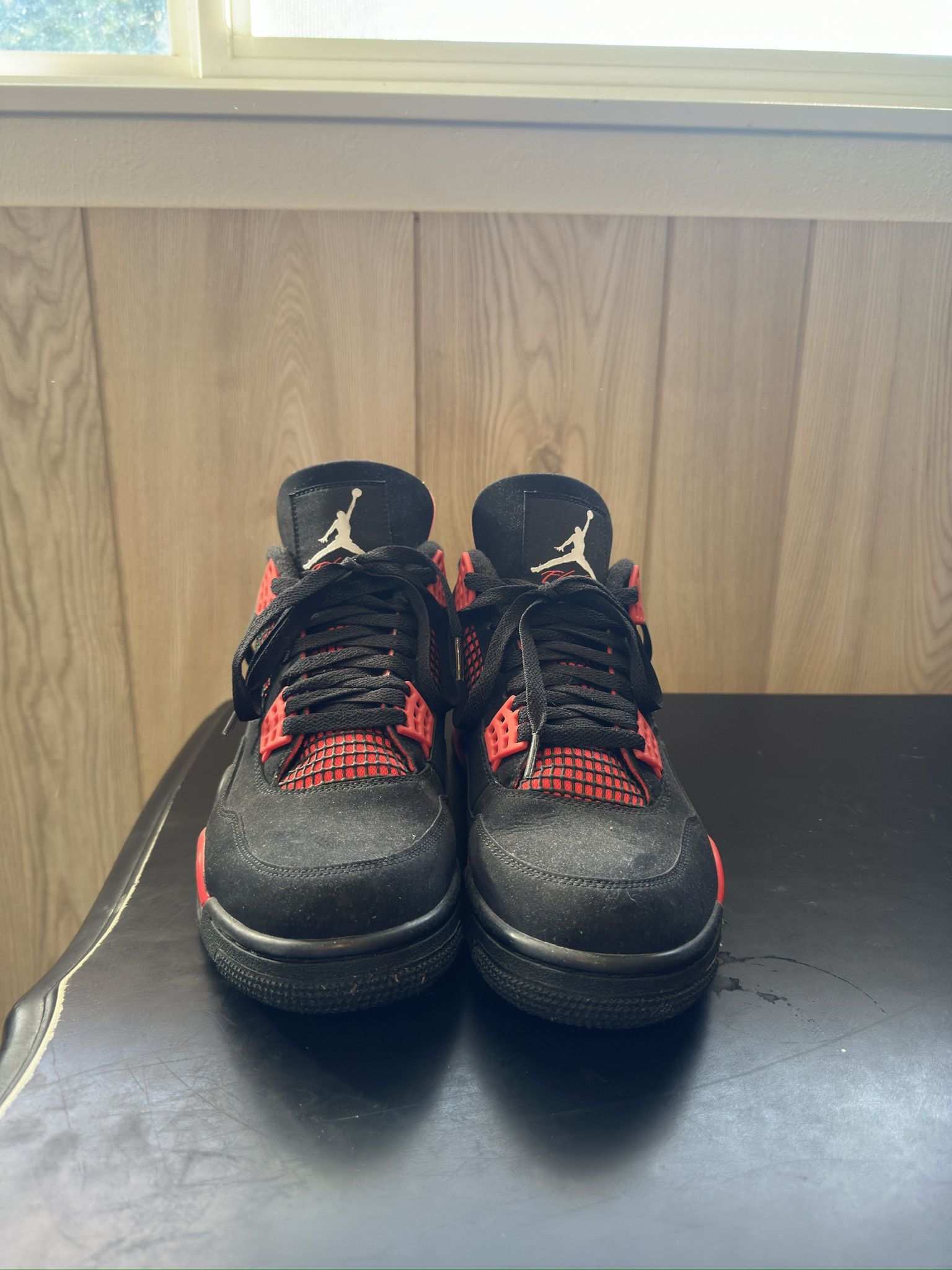 Air Jordan 4 Red Thunder