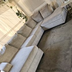 Large U-shaped Sectional Couch/sofa Seccional En Forma De U/Cash Only 