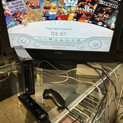 Jailbroken Black Wii with 11 Wii games & 10 GameCube Games