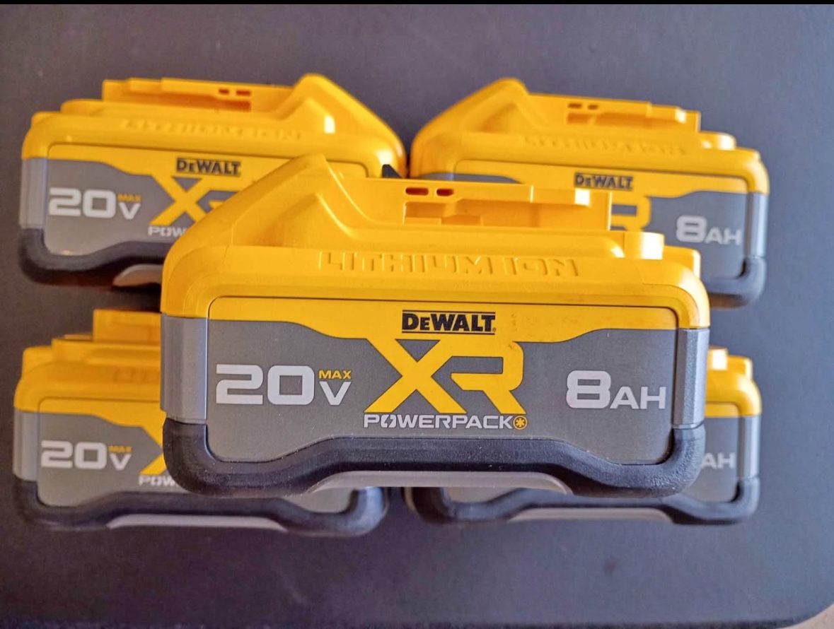 DeWalt 20v XR power pack 8.0ah 90 Each 
