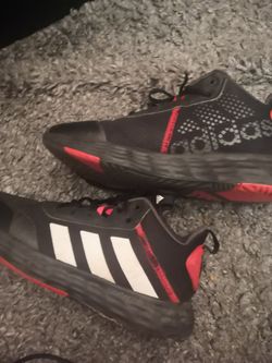 adidas Basketball Shoes Size 8.5 Men
