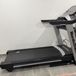 NordicTrack EXP 14i Treadmill – Like New, Full Color Display