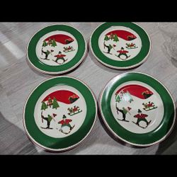Christmas Plates Set