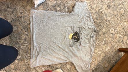 XL Gildan shirt