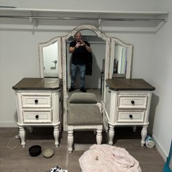 White Vanity Set With Mirror, Bench & 2 White Matching Nightstands