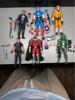 Action figure lot