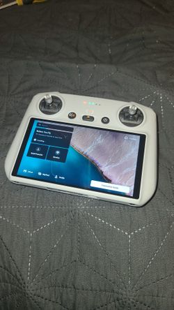 Dji Rc 1 controller in new condition  it works with 6 different models