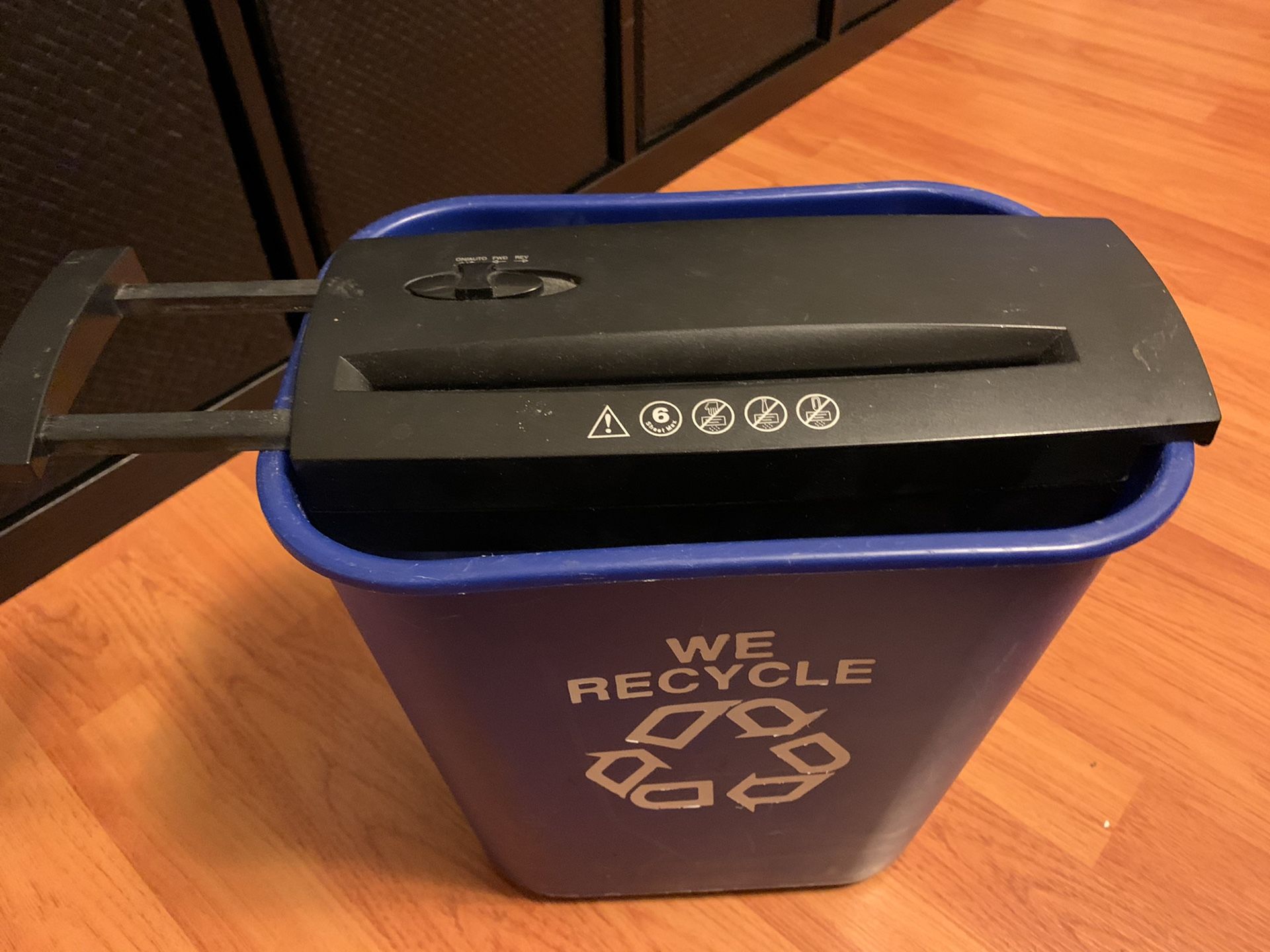 NoviTech paper shredder & recycle bin ♻️