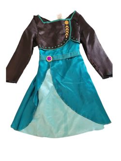 Halloween Anna costume size: 4-6