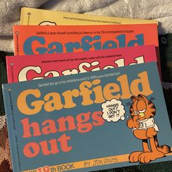 Lot of 4 Vintage Garfield Comic Books by Jim Davis