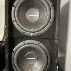 2 Subwoofers