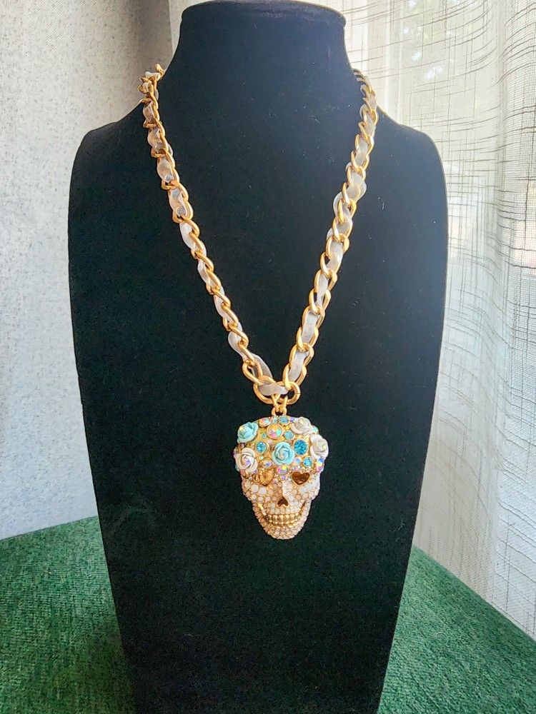 Betsey Johnson Statement Skull Necklace | Floral Rhinestone Pendant