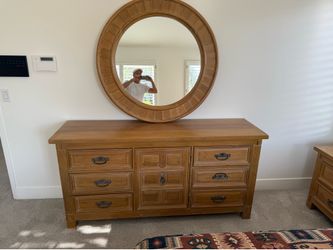 Lexington Wood Dresser with Matching Round Mirror