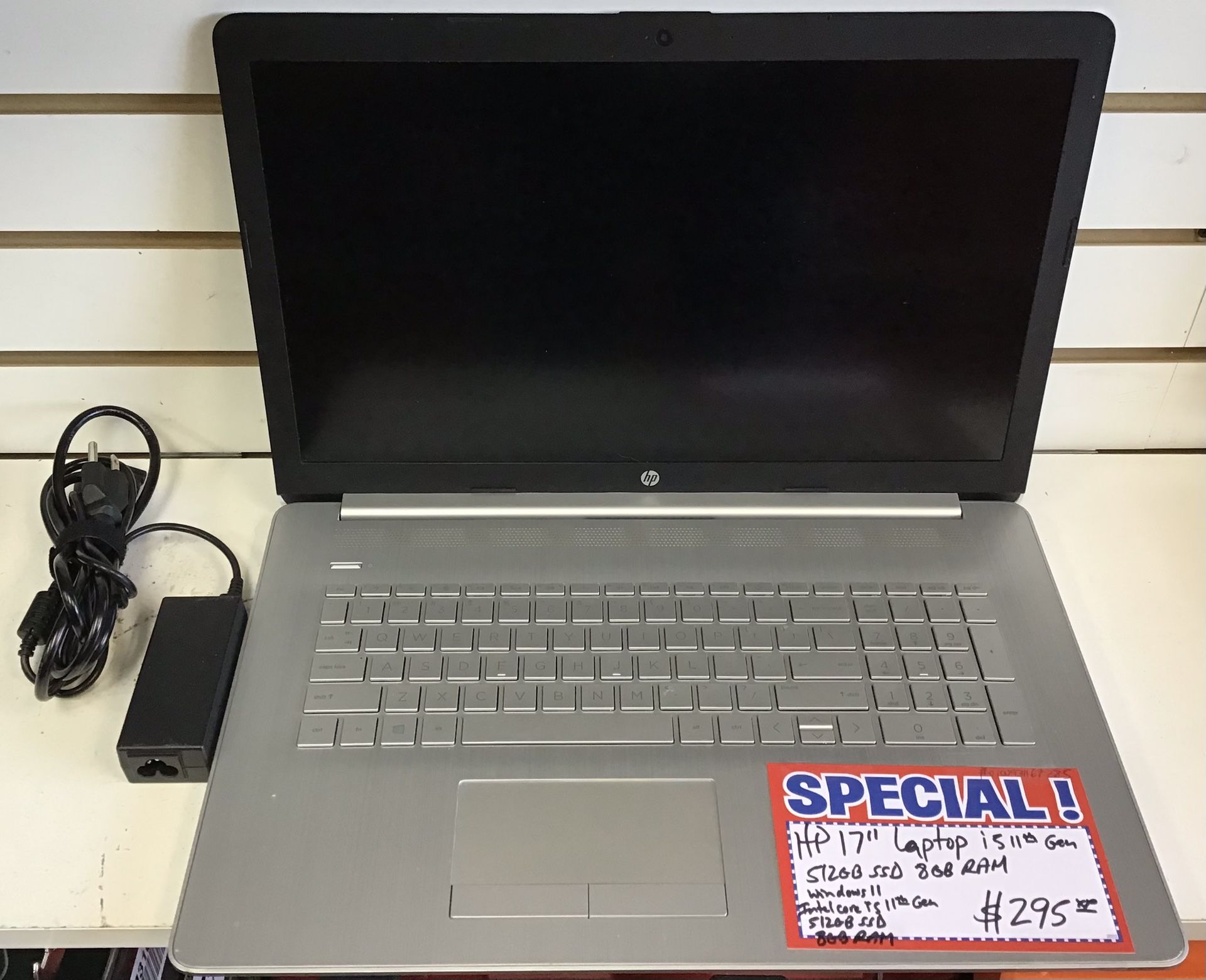 HP 17” Laptop i5 11th Gen 512GB SSD 8GB RAM