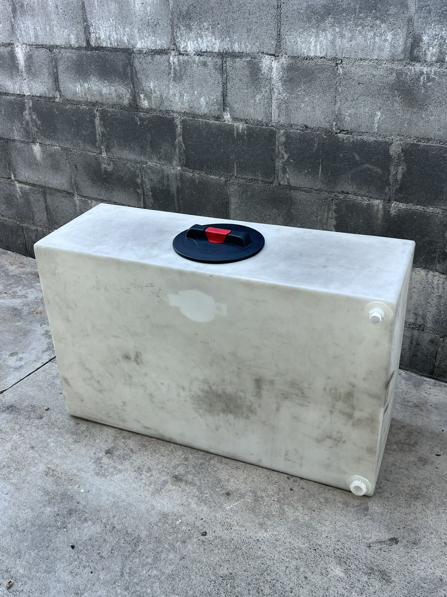 55 Gallon Water Tank For Car Wash
