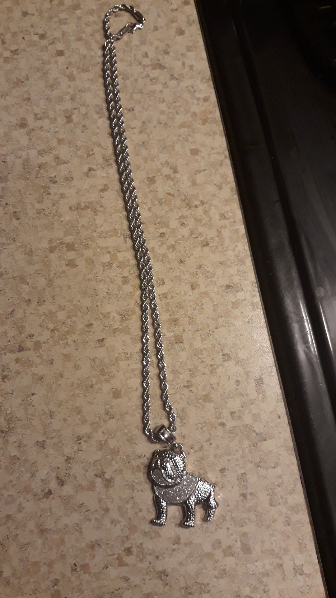 Chain with bulldog charm