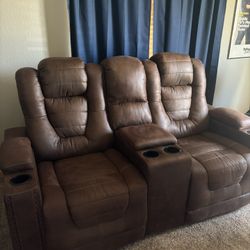 Dual Recliner Loveseat – Faux Leather, Reclining Headrests, Cup Holders & Center Console