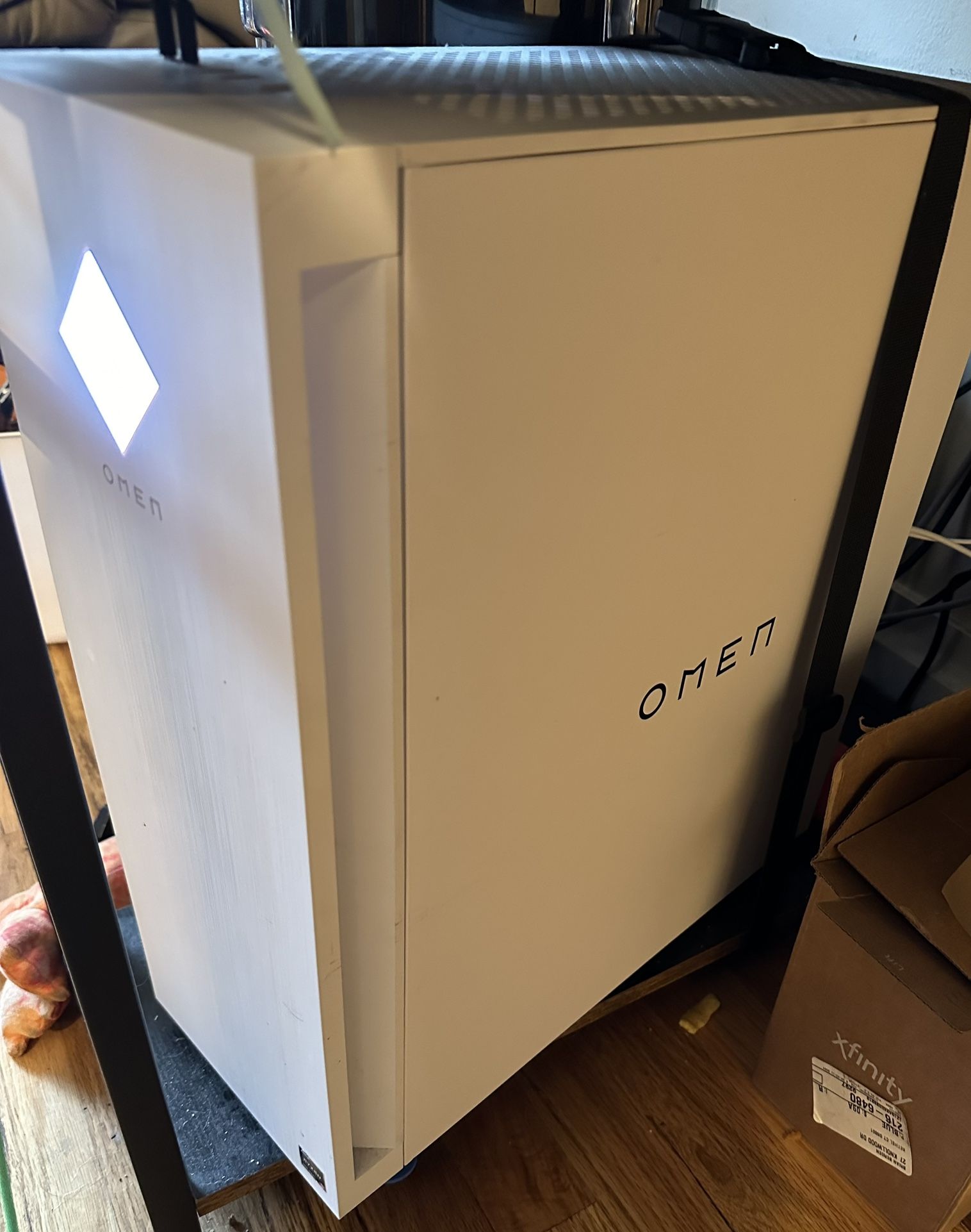 OMEN by HP 25L GT15-0304