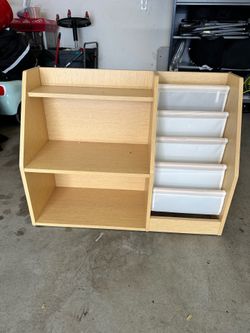 Kids book Shelf