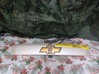 2007-14 Chevy Tahoe Tail Gate Molding