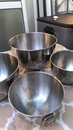 Mixing Bowls 