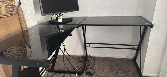 Free Desk