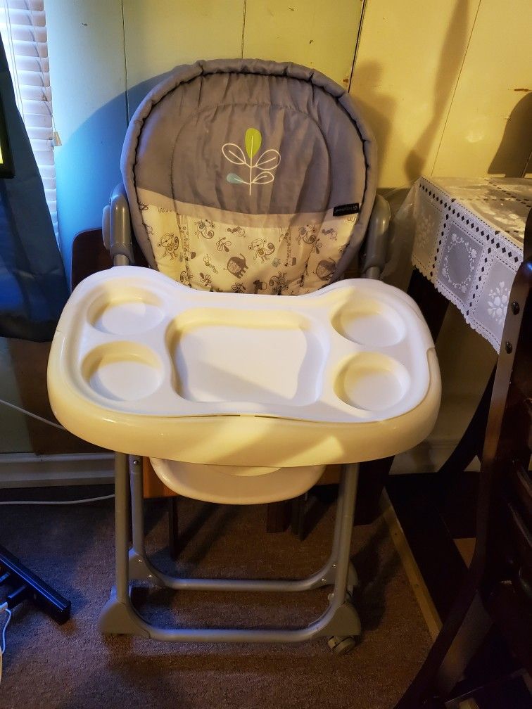 Baby Trend Toddler High Chair