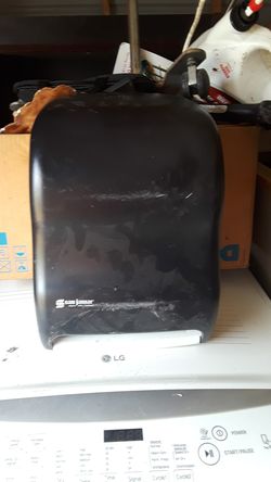 Paper hand towel machine $8