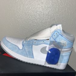 Jordan 1 Hyper Royal Size 12