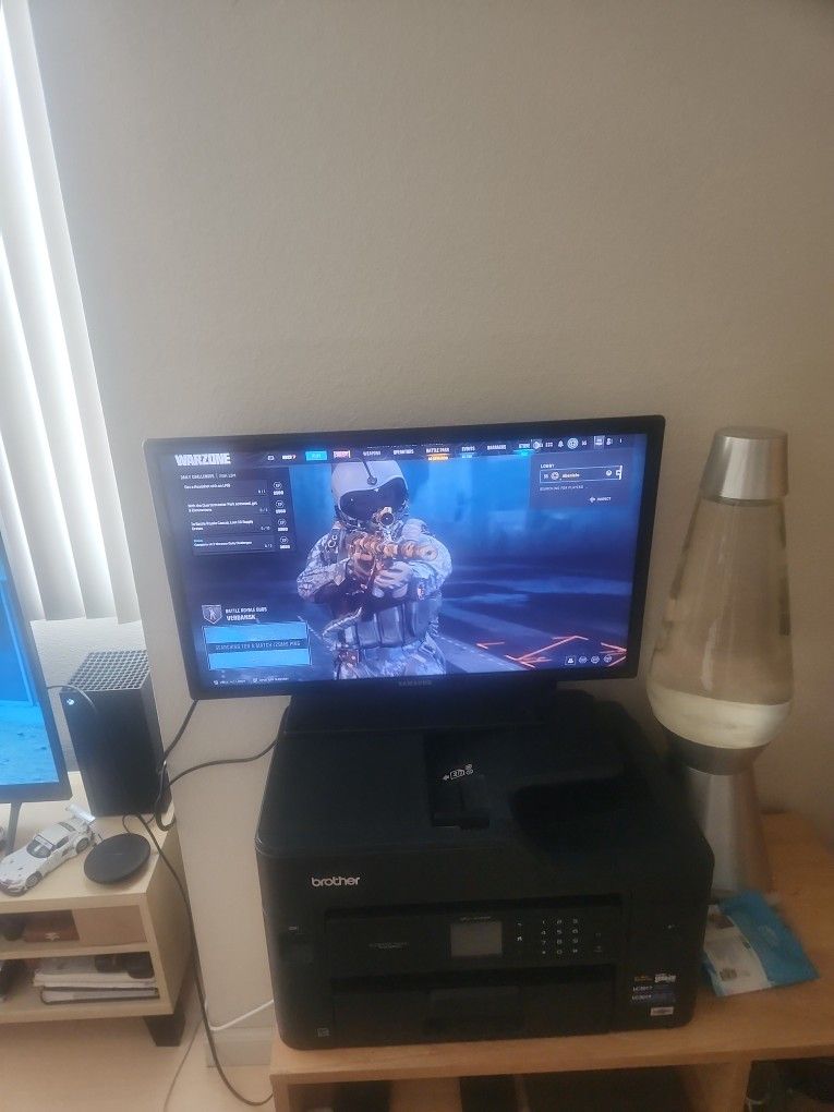 Small Samsung TV