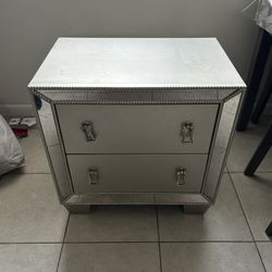 Nightstand dresser