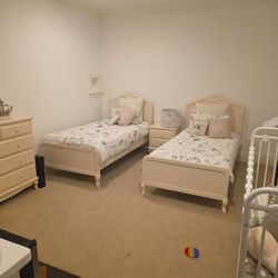 Twin Beds And Dresser And Side Table 