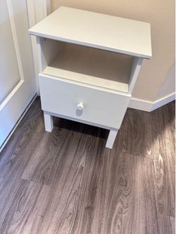 Bedside table