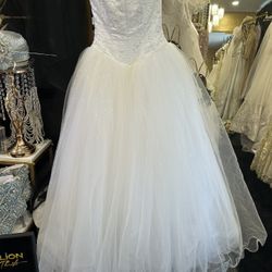 Ball Gown Wedding Dress Size 4  And More Styles And Sizes To Choose From