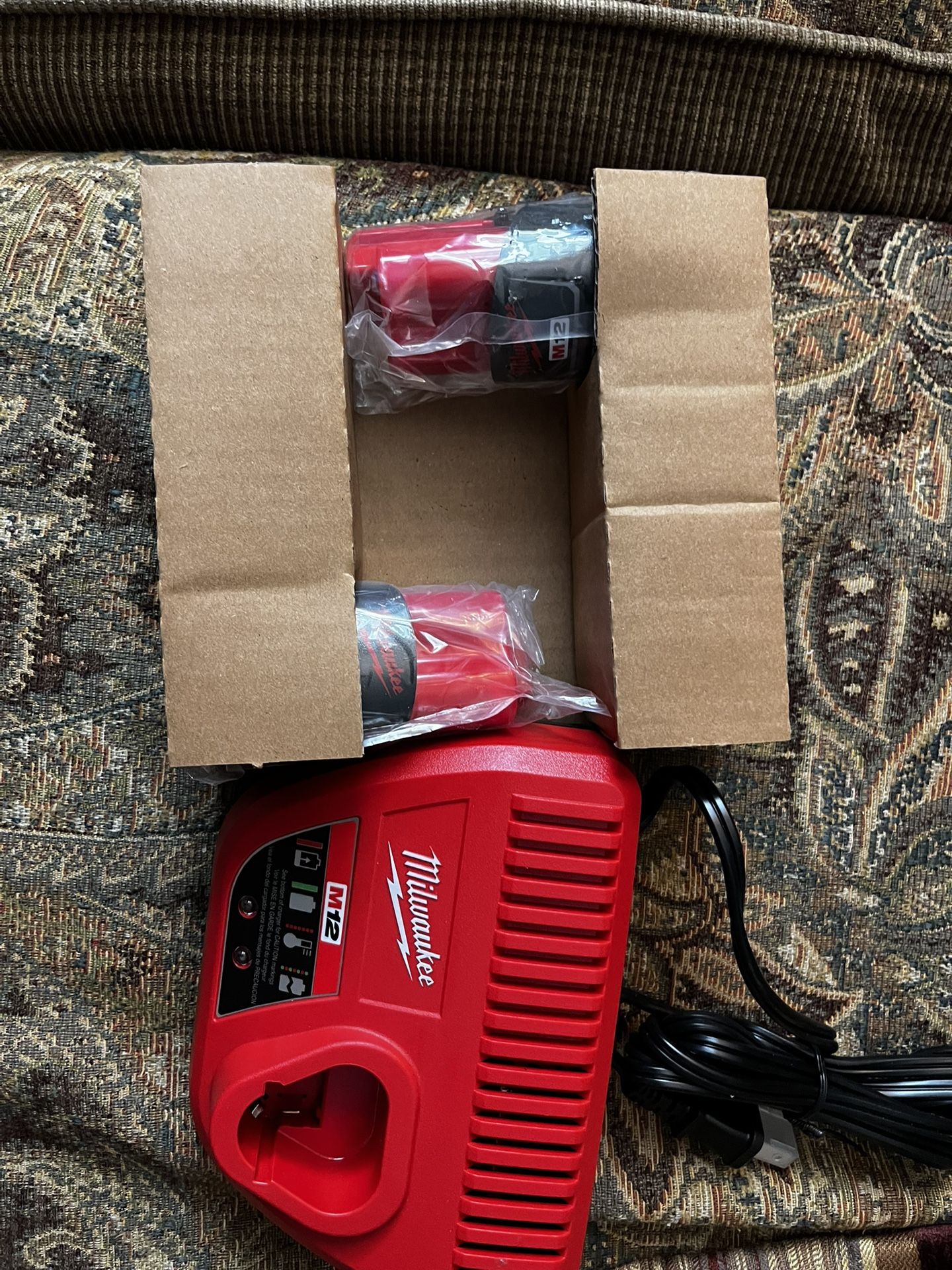 Milwaukee M12 12V Lithium-Ion Compact 2.0 Ah Battery Pack (2-Pack) Starter Kit with Charger
