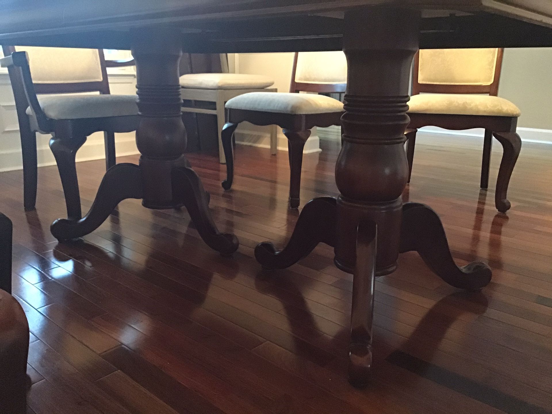 Havertys Dining Set/ Table + 6 Chairs for Sale in Ponte Vedra Beach, FL