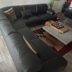 Copenhagen Black Leather Sectional 