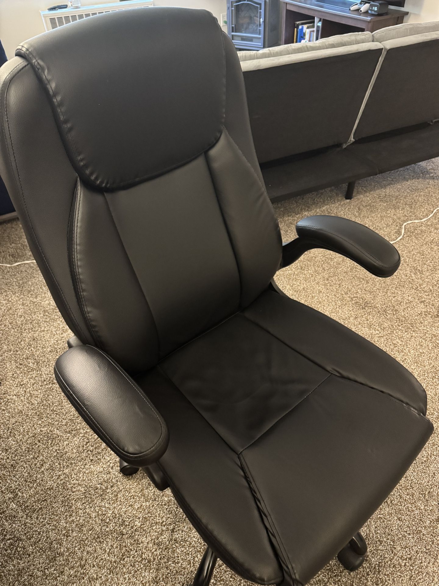 Office chair. Great condition.