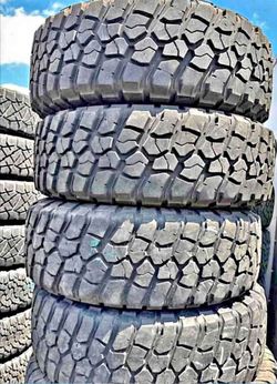 255/75/17 Bfgoodrich vendo un set de llantas usadas excelente condiciones de vida las 4 ✅🤩I am selling a set of used tires, all 4 in excellent living