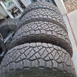 Tires Mud Rugged BFG Ko2 Off Road All Terrain Ridge Grappler Toyo Open Country AT LT MT RT 
