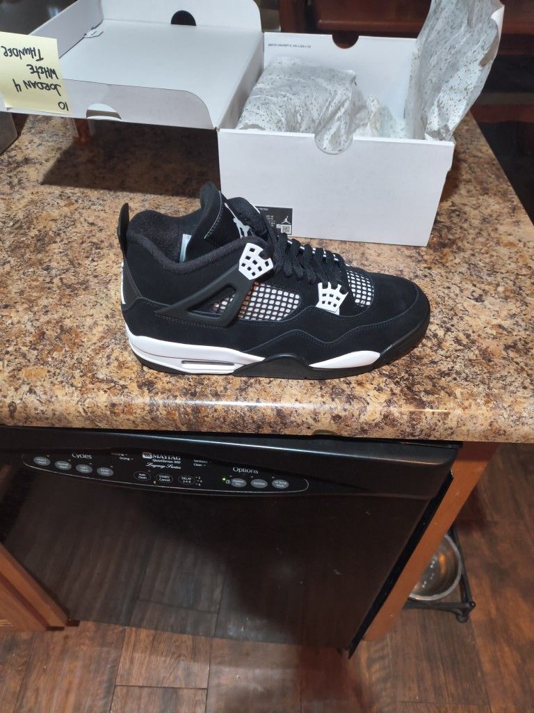 Retro 4s Jordans