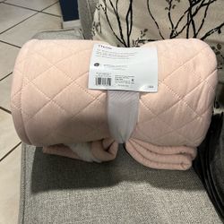 Throw Standard Size Have Blush and Navy blue Color 