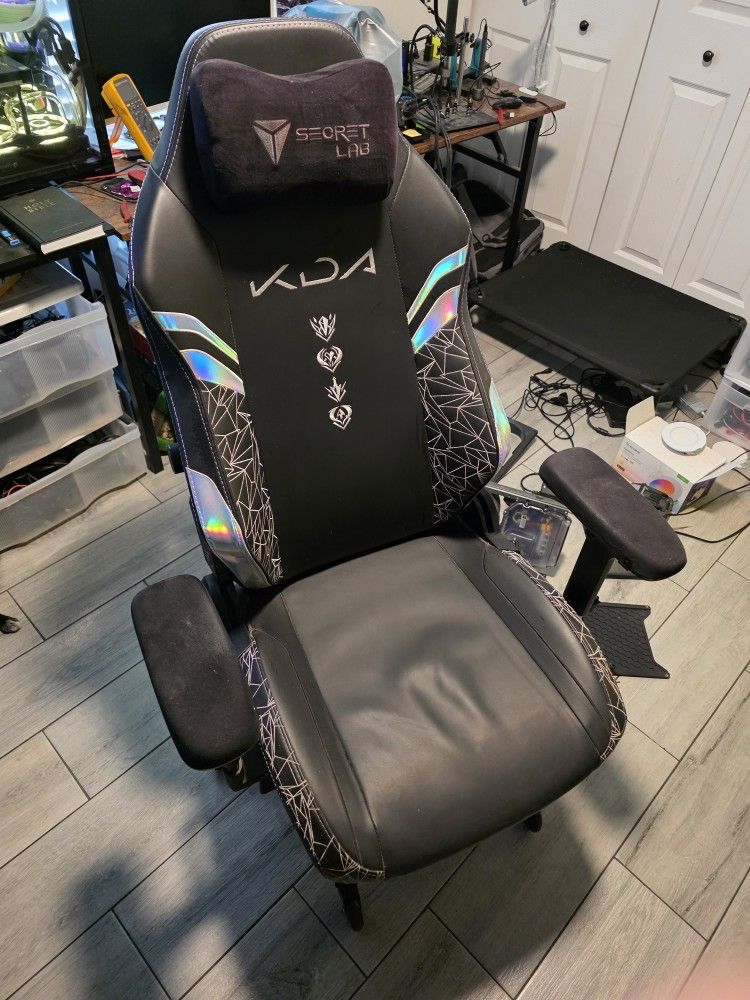 Secret Lab Kda Secret Lab KDA Leauge Of Legends Chair for Sale in Phoenix, AZ - OfferUp