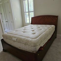 High-quality Queen Bed